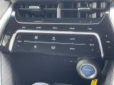 【 オートエアコン 】車内温度を感知して自動で温度調整をしてくれるのでいつでも快適な車内空間を創り上げます!//