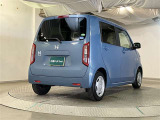 リヤ、後ろから見るとまた車の印象が変わってきますね☆☆