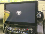 【メーカー10.5型純正ナビ】インテリアに溶け込むスタイリッシュな「専用設計」メーカーナビを装備♪視認性や操作性など基本性能にも優れ、より上質なカーライフをお楽しみいただけます。
