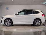 【XDrive】強大なパワーをXdriveシステムが瞬時に理想的な可変配分を行い、かつてない安心・快適・スポーティな走りを約束します。走行状況に応じてトルク配分を最適化してくれる優れものです!
