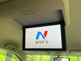 【フリップダウンモニター】大画面モニターで後席でもエンタメをお楽しみいただけます。小さなお子様にも大人気の装備です♪