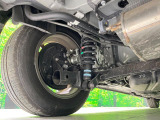 お車を安心してお乗りいただく為には、足回りの定期点検が欠かせません。サービスサポート(有償保証)では無料点検もご提供しており、安心のカーライフをお過ごしいただけるサポート体制が整っています。