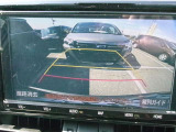 バックカメラ付き♪車庫入れ、バックでの駐車時に後方が見える事での安心感は大きいです☆一度装備したら外せなくなるアイテムです♪
