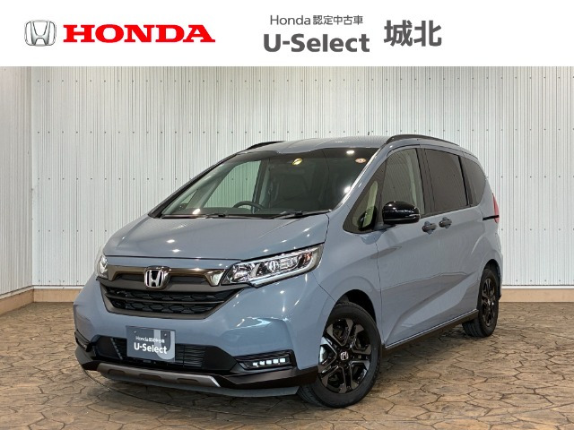 フリード 1.5 ハイブリッド クロスター ブラックスタイル