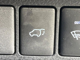 【パワーバックドア】スマートキーや運転席のボタンを押すだけでリアゲートが自動で開閉します!荷物を持っている時や、高い位置にあるバックドアを閉める際に便利な機能です♪