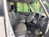 運転席シート廻りは使用感も少なく、良好な状態となっています。丁寧に使われていたことがよくわかりますね。