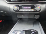 オートエアコンですので、車内を快適な空間に出来ます♪