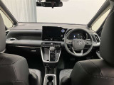 見通しのよいすっきりとした視界で、誰でも運転しやすいです。運転のしやすさは疲れにくさにも繋がりますよ♪