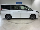 安心感のある力強い走り。静かな車内で家族とのおしゃべりが盛り上がります。