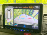 【パノラミックビューモニター】専用のカメラにより、上から見下ろしたような視点で360度クルマの周囲を確認することができます☆死角部分も確認しやすく、狭い場所での切り返しや駐車もスムーズに行えます。