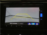 バックカメラ搭載です!車庫入れが苦手な人はもちろん、車両感覚に自信がある人にもお勧めです!見えない箇所が見えるようになるので、低い障害物や隠れてしまっている子供の存在等にも気付く事が出来ます。