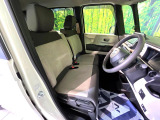 運転席シート廻りは使用感も少なく、良好な状態となっています。丁寧に使われていたことがよくわかりますね。