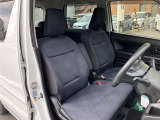 見通しのよいすっきりとした視界で、誰でも運転しやすいです。運転のしやすさは疲れにくさにも繋がりますよ♪