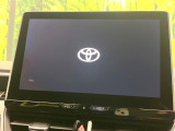 【10.5インチ ディスプレイオーディオ】大画面のディスプレイはAppleCarPlayやAndroidAutoが利用可能。大きな画面でスマホナビアプリ等が利用いただけます♪