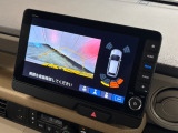 バックギアに入れるだけで自動でリヤカメラに切り替わります!車庫入れやバックが苦手な方にオススメ!