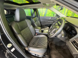 運転席シート廻りは使用感も少なく、良好な状態となっています。丁寧に使われていたことがよくわかりますね。