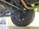 お車を安心してお乗りいただく為には、足回りの定期点検が欠かせません。サービスサポート(有償保証)では無料点検もご提供しており、安心のカーライフをお過ごしいただけるサポート体制が整っています。