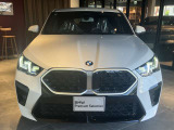 ☆BMWの代名詞とも言える【キドニーグリル】一目見ただけでBMW車であると認識できる確固たるアイコンとして存在感を放ちます☆