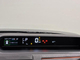 TFTカラ-マルチインフォメ-ションディスプレイ4.2インチの液晶画面に、安全・安心のコンテンツやオ-トエアコンのステ-タスなど、さまざまな運転情報を表示し見やすさにこだわったメ-タ-です♪