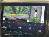 【パノラミックビューモニター】専用のカメラにより、上から見下ろしたような視点で360度クルマの周囲を確認することができます☆死角部分も確認しやすく、狭い場所での切り返しや駐車もスムーズに行えます。