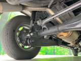 お車を安心してお乗りいただく為には、足回りの定期点検が欠かせません。サービスサポート(有償保証)では無料点検もご提供しており、安心のカーライフをお過ごしいただけるサポート体制が整っています。
