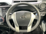 インテリアに合わせたデザインのステアリングは、運転される方のことも考え、運転しやすい形状、大きさです。是非一度、実際に触ってお確かめください。
