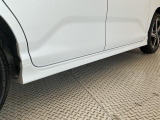 【現車確認及び来店納車のお願い】当社は県外販売を制限させて頂いております。基本は、近畿2府4県及び隣接県で、ご来店頂き現車確認及び、来店納車に限らせて頂いております。