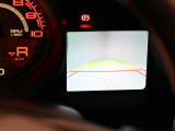 バックカメラを装着しており、駐車の際も安心です。