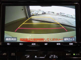 バックガイドモニターで、後方を確認しながら安心して駐車することができます。運転初心者も熟練者も必須の機能ですよ!