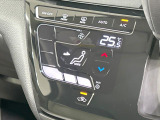 【オートエアコン】一度お好みの温度に設定すれば、車内の温度を検知し風量や温度を自動で調整。暑い&hellip;寒い&hellip;と何度もスイッチ操作をする必要はありません。快適な車内空間には必須の機能ですね♪