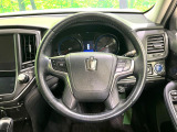 【純正革巻きステアリング】上質な革を使用することで、手にしっかり馴染みとても運転しやすいハンドルです♪