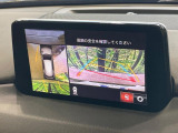 【360&deg;ビューモニター】専用のカメラにより、上から見下ろしたような視点で360度クルマの周囲を確認することができます☆死角部分も確認しやすく、狭い場所での切り返しや駐車もスムーズに行えます。