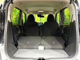 普段のお買い物や通勤、送迎等に十分な荷室スペースを確保しております。セカンドシートを倒すと、大きな荷物の積載も可能です♪