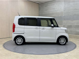 全車1年間の走行距離無制限のロングラン保証付きです。また、さらに安心をお求めの方には1年〜2年の保証延長ができる「ロングラン&alpha;保証」(有償)もお選びいただけます。