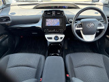 プリウス 1.8 A 4WD ワンオーナー