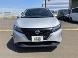 中古車でも安心してお乗りいただく為に、無料保証を付帯。もちろん、全国対応の保証となりますので安心してお買い求めいただけます。最長3年の有償保証もご用意しております。※一部対象外の車両もございます。