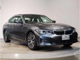【50:50の重量配分】前後のタイヤにかかる車両重量を均等になる様に拘って設計。シャープで軽快なハンドリングを実現。ドライバーと車との一体感あるドライビングの歓びをご体感下さい!