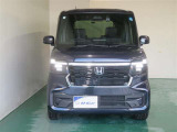 明度の高いLEDヘッドライトで、夜間の運転も安心です。