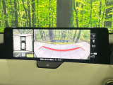 【360&deg;ビューモニター】専用のカメラにより、上から見下ろしたような視点で360度クルマの周囲を確認することができます☆死角部分も確認しやすく、狭い場所での切り返しや駐車もスムーズに行えます。