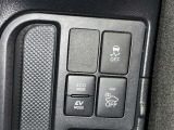 【横滑り防止機能】 車両走行安定補助システム搭載  車が横滑りしそうになった際に、横滑りを防ぐ安全装備が付いています。