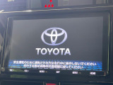 【大画面ナビ】人気の大型9インチナビを装備。存在感のある大画面はインパクト大!ナビ利用時のマップ表示は見やすく、テレビやDVDは臨場感がアップ!いつものドライブがグッと楽しくなります♪