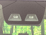 【トヨタセーフティセンス】走行中に前方の車両等を認識し、衝突しそうな時は警報とブレーキで衝突回避と被害軽減をアシスト。より安全にドライブをお楽しみいただけます。
