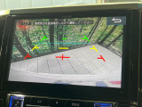 【バックカメラ】駐車時に後方がリアルタイム映像で確認できます。大型商業施設や立体駐車場での駐車時や、夜間のバック時に大活躍!運転スキルに関わらず、今や必須となった装備のひとつです!