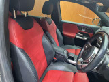 GLB GLB200d 4マチック AMGライン 4WD 本革シート