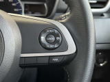 ステアリングスイッチ右側 全車速追従機能付ACC操作スイッチ、D assist切替ステアリングスイッチ。 前方から目を離すことなく操作できます!