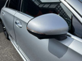 納車前整備は、メルセデスベンツ国際認定メカニックによる最新の検査ライン等の施設が充実した当社工場で入念に行います。メルセデス・ベンツの定める厳しい基準をクリアしたお車のみをご案内させて頂きます。