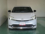 明度の高いLEDヘッドライトで、夜間の運転も安心です。