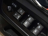 電動格納式ドアミラー・パワーウインドウを装備しています。