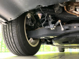 お車を安心してお乗りいただく為には、足回りの定期点検が欠かせません。サービスサポート(有償保証)では無料点検もご提供しており、安心のカーライフをお過ごしいただけるサポート体制が整っています。