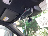 Hondaセンシング搭載!ミリ波レーダーと単眼カメラで、クルマの前方の状況を認識。ブレーキやステアリングの制御技術と協調し、安心・快適な運転や事故回避を支援する先進のシステムです!
